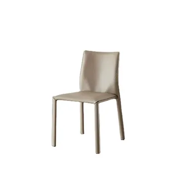 Итальянское простое кресло-седло изготовлено из высококачественной кожи премиум-класса и высокопрочной губки, удобное и красивое