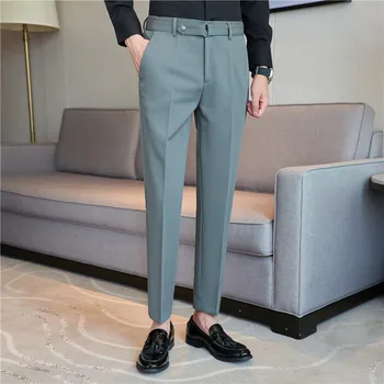 Мужские брюки в тонкую полоску с характерной текстурой и высококачественным внешним видом, приталенные, темно-синие, модельные брюки