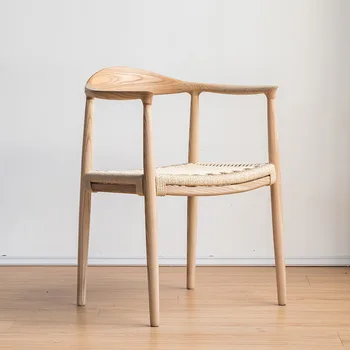 Скандинавские стулья из цельного дерева, минималистичные современные обеденные стулья, небольшие столы и стулья для семейного отдыха